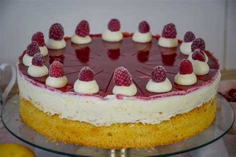 Kiras Bakery Windbeutel Torte Mit Himbeeeren W Lkchentorte Mit Einer