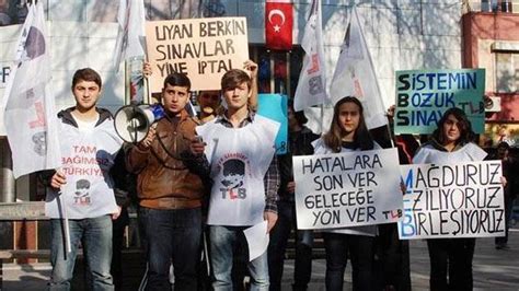 Liselilerden SBS protestosu Son Dakika Eğitim Haberleri