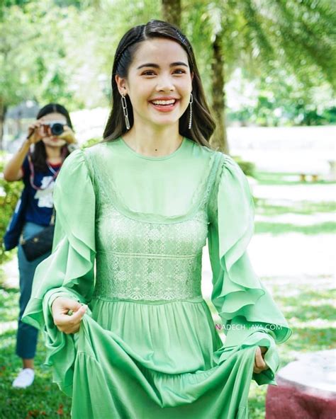 ปักพินโดย Dunkel Leben ใน Wmvac Yaya Urassaya ญาญ่า อุรัสยา เสปอร์บันด์ ในปี 2023 คนดัง