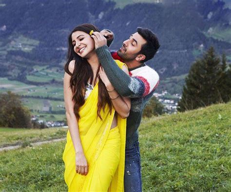 Ranbir Kapoor and Anushka Sharma Recreate a Scene From Chandni for Ae ...