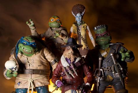 NECA: TMNT x Universal Monsters Splinter as Van Helsing First Look