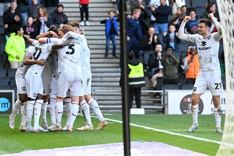 Toby Locks Mk Dons Player Rating Pictures After The Draw With