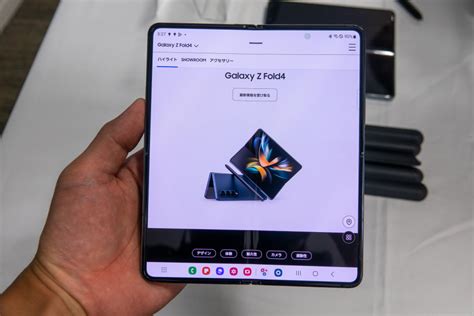 開くと7 6インチの大画面、「galaxy Z Fold4」は日本で9月29日発売 ケータイ Watch