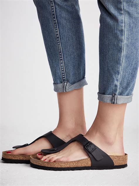 Free people Gizeh Birkenstock in Black | Lyst