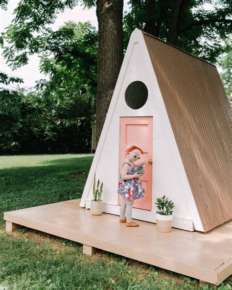 23 Kids Playhouse Ideas - Outdoor Playhouse Plans