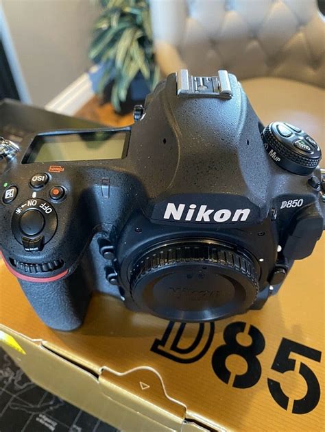 Nikon D Mp Digital Slr Camera Black Body Only Low Shutter