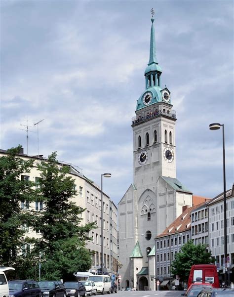 Torre de observação da igreja de são pedro munique baviera alemanha