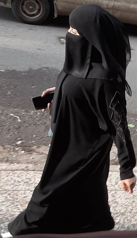 Pin By Belquis Fatima On Burqa Hot Fashio Beautiful Iranian Women