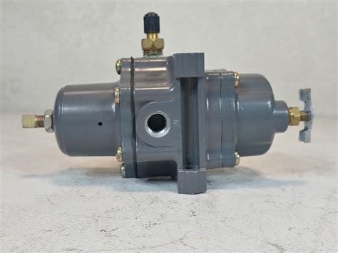 Fisher Controls Pressure Regulator Type 67CFR