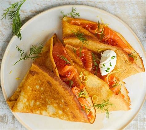 Блины с копченым лосем и икрой