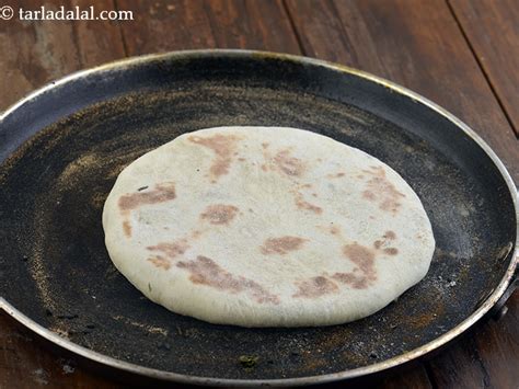 Aloo Kulcha Recipe Amritsari Kulcha Stuffed Kulcha Dhaba Aloo