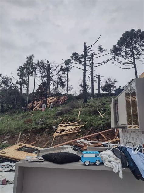 Tornado Ventos De Mais De 100 Km H Atinge Serra Catarinense TN