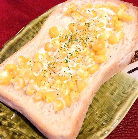 そりゃ美味しい♡コーンマヨトースト レシピ・作り方 クラシル レシピや暮らしのアイデアをご紹介