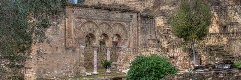 Guided Tour To Medina Azahara Paraguas Rojos