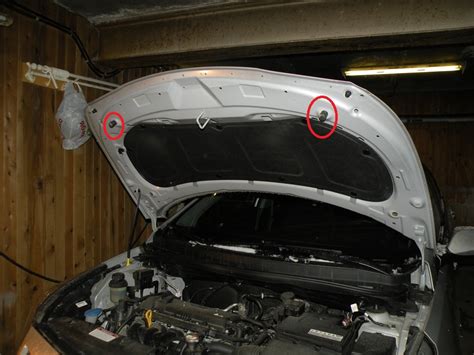 Снятие и установка капота Hyundai Solaris