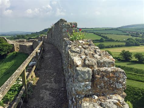 Carisbrooke Castle Wall Walk Above The Gatehouse Diamond Geezer