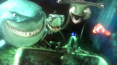 Finding Nemo Bruce The Shark Chase Marlin And Dory Youtube