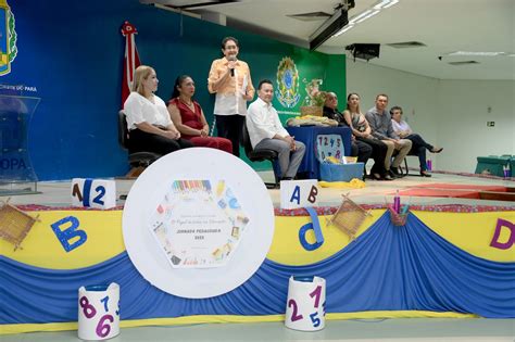 Abertura Da Jornada Pedag Gica Re Ne Centenas De Profissionais Da