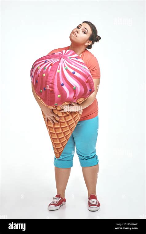 Chubby Brunette Hi Res Stock Photography And Images Alamy