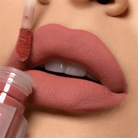 Batom Líquido Comfy Petrizi Nude Rosado ml