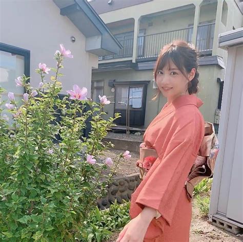 津島衣里さんのインスタグラム写真 津島衣里instagram「夏の魔物に連れ去られっ僕の元へ〜♪ 夏の着物は夏の魔物だ。 夏の魔物と