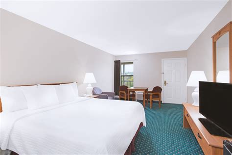 Days Inn by Wyndham Wytheville | Wytheville, VA Hotels