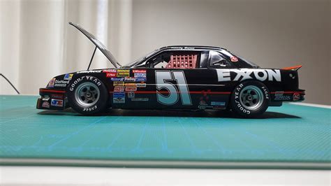 How To Build A Days Of Thunder Exxon Rowdy Burns 1 24 Scale Model