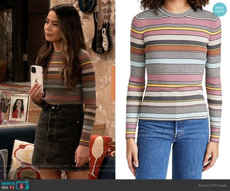 Carlys Striped Sweater And Denim Skirt On ICarly Stripe Sweater