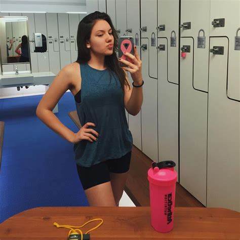 23.1 mil curtidas, 200 comentários - Becca Pires (@beccapires) no