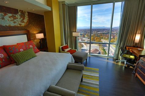 Editors Choice: Pet Friendly Hotels in Asheville, NC