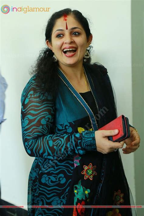 Malayalam Actress Annie Cute Smile Veethi