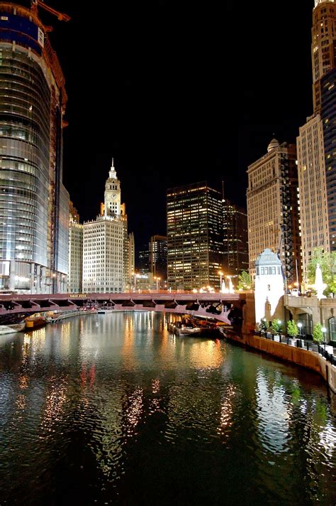 Awesome Places | Chicago at night, City aesthetic, Chicago city