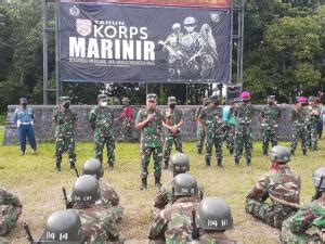 Satgas Banjir Korps Marinir Tni Al Terjunkan Prajuritnya Hadapi Banjir