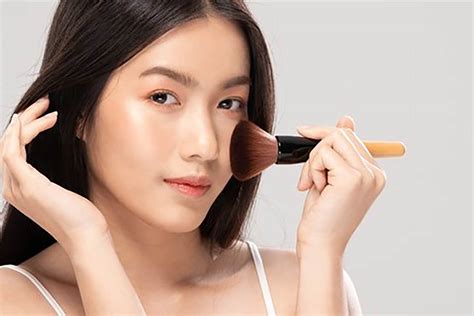 Make Up Kamu Mudah Crack Yuk Intip Tips Make Up Anti Crack Dan Tahan