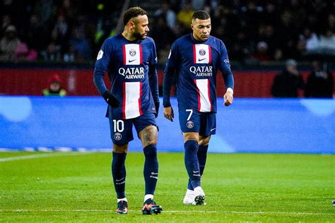 Foot Psg Psg Mbappé Et Neymar Confirment Les Rumeurs Il Sort Les Dossiers Foot 01