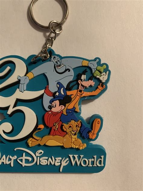 Walt Disney World 25th Anniversary Key Chain Sorcerer Mickey Simba