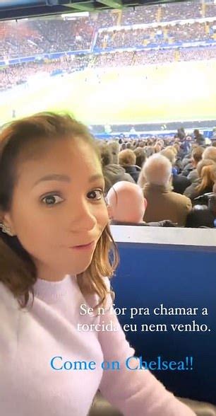 Thiago Silvas Wife Appears To Call For Mauricio Pochettino To Be