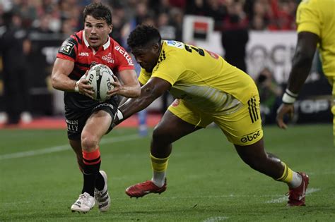 Finale du Top 14 Toulouse remporte son 22e titre national face à La