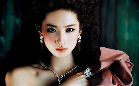 Liu Yifei Model Bonito Woman Jewelry Close Up Actress Asian