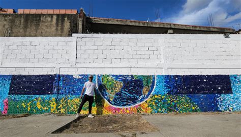 Creatividad Y Talento El Mural Con Tapas De Botella En Guatire