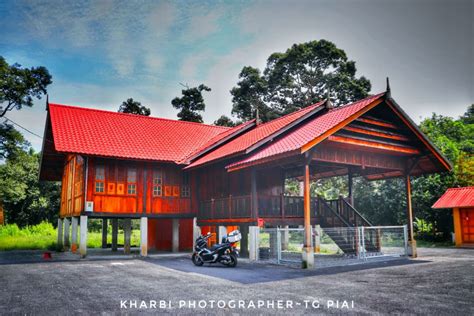 HOMESTAY TANJUNG PIAI