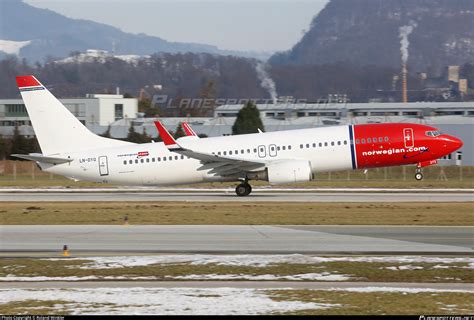 LN DYQ Norwegian Air Shuttle Boeing 737 8JP WL Photo By Roland Winkler