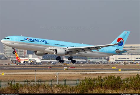 HL7524 Korean Air Airbus A330 322 Photo By Stefano R ID 960673