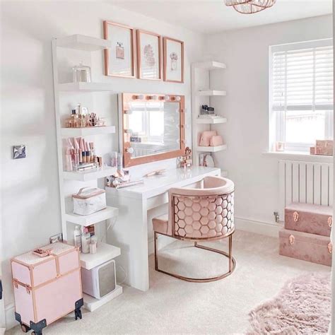 31 Chic Makeup Vanity Decor Ideas That Ll Elevate Your Bedroom Decor