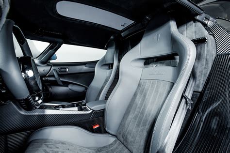 Koenigsegg Naked Carbon Regera Uncrate