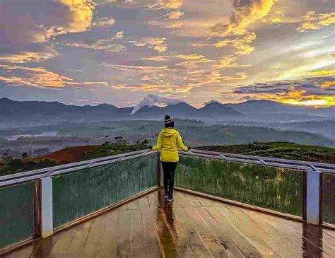 Taman Langit Pangalengan Wisata Negeri Di Atas Awan Dengan View