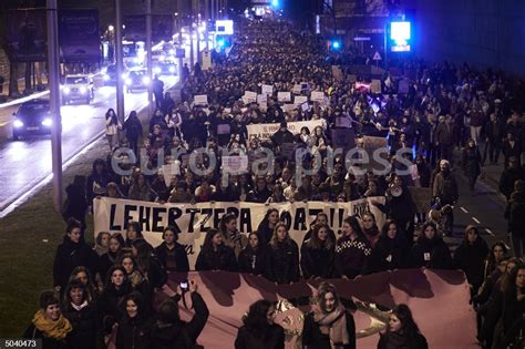 Manifestación Convocada Por El Movimiento Feminista De Euskal Herria En Pamplona Por El 8m