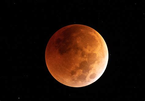 Lunar Eclipse Star Occultation Sky And Telescope Sky And Telescope