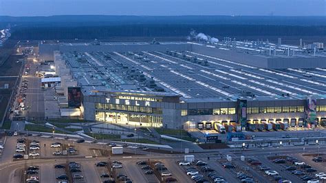 Tesla Anschlag Auf Gigafactory In Grünheide Vulkangruppe Bekennt Sich