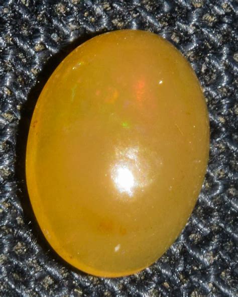 Orange Thiopischer Opal Feuer Welo Oval Schlicht Cabochon X Mm Ct